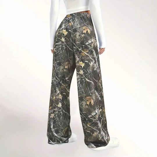 Damen weite Cargohose im Camouflage-Style mit elastischem Bund und praktischem Kordelzug EB