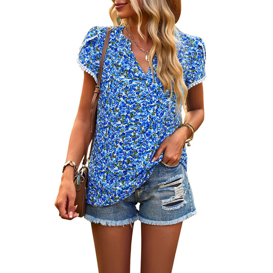 Damen Luftiges Blusenshirt mit elegantem floralem Design und verspielt geschnittenen Ärmeln EB
