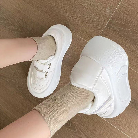 Damen Chunky Sneakers mit verstellbarem Klettverschluss und dämpfender Sohle EB