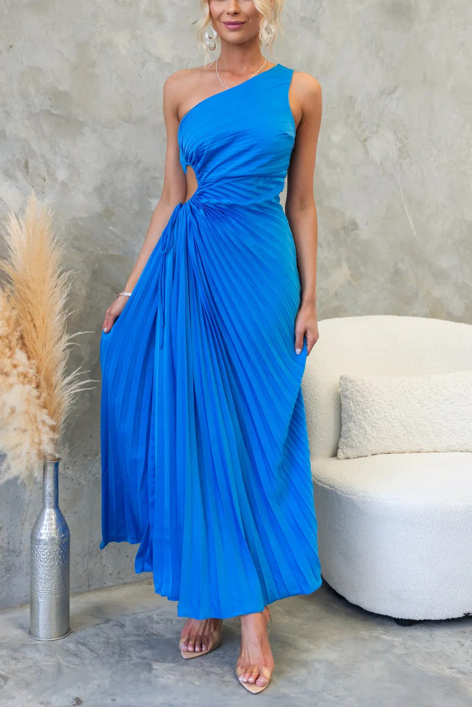 Damen Maxikleid mit Raffiniertem Faltenwurf und Asymmetrischem Design EB
