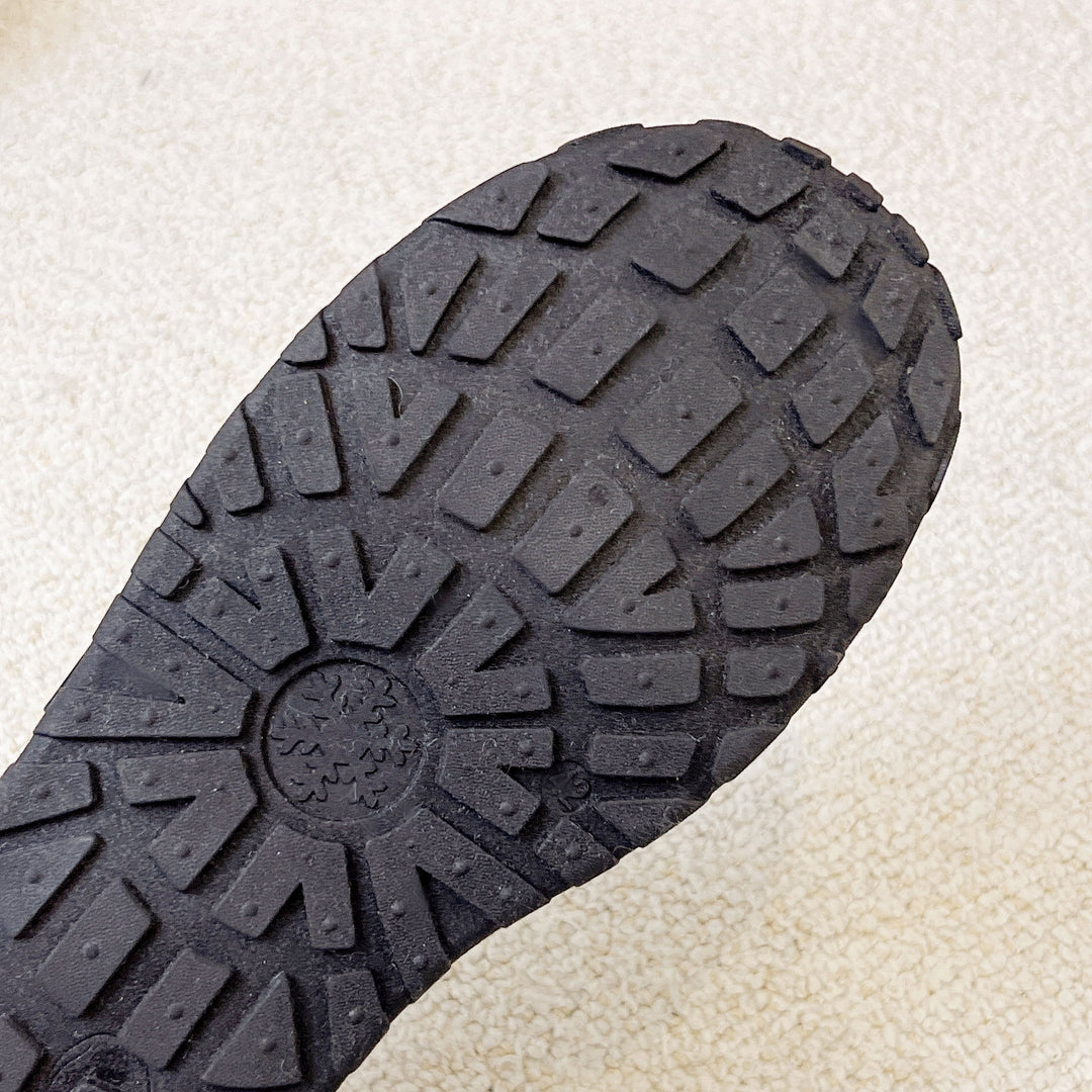 Damen Bequeme Slipper mit komfortablem Klettverschluss und weicher Innensohle EB