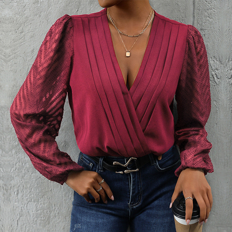 Damen Wickelbluse mit feinen Plissee-Details und transparenten Ärmeln EB
