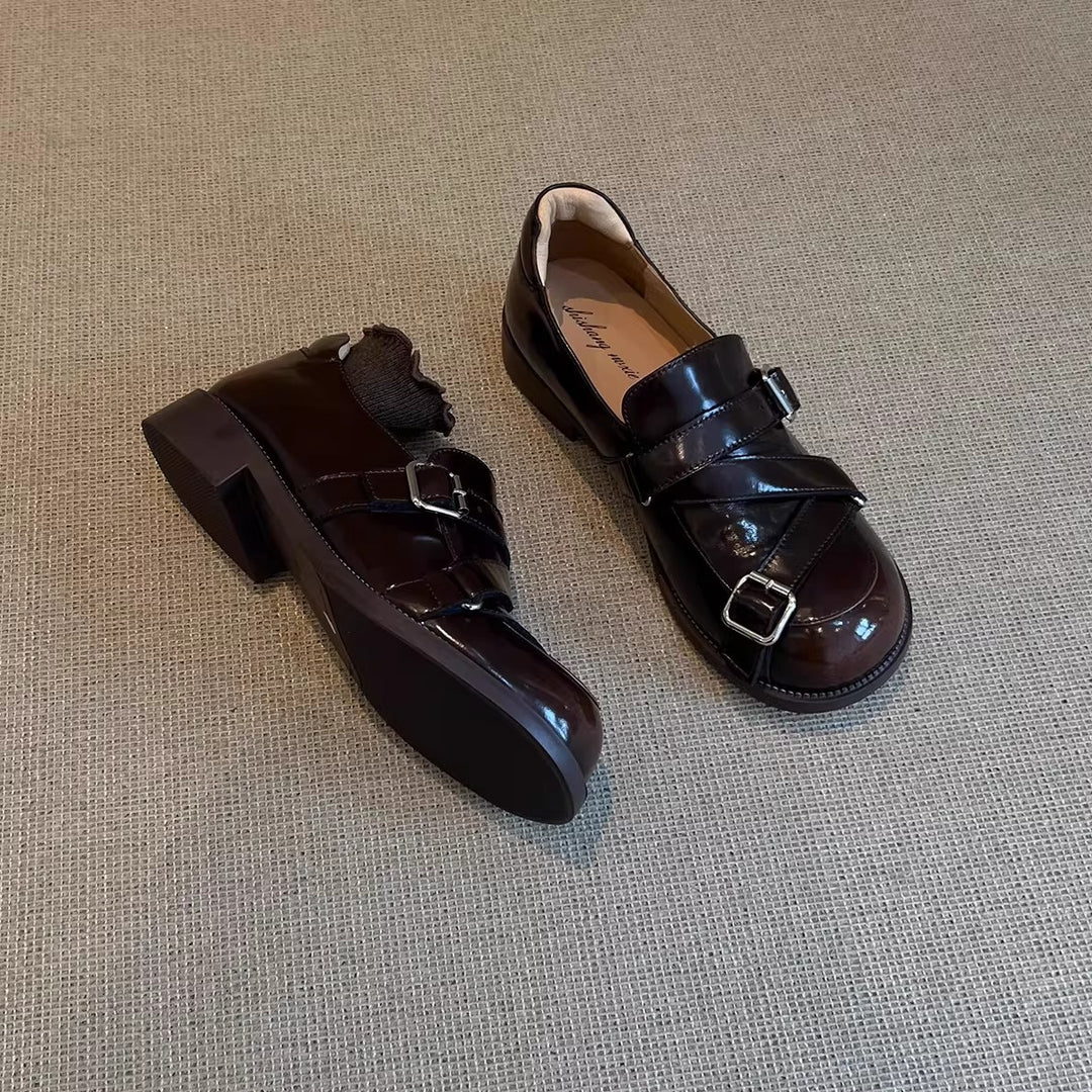 Damen Modische Schnürschuhe mit glänzender Oberfläche und praktischen Riemen EB