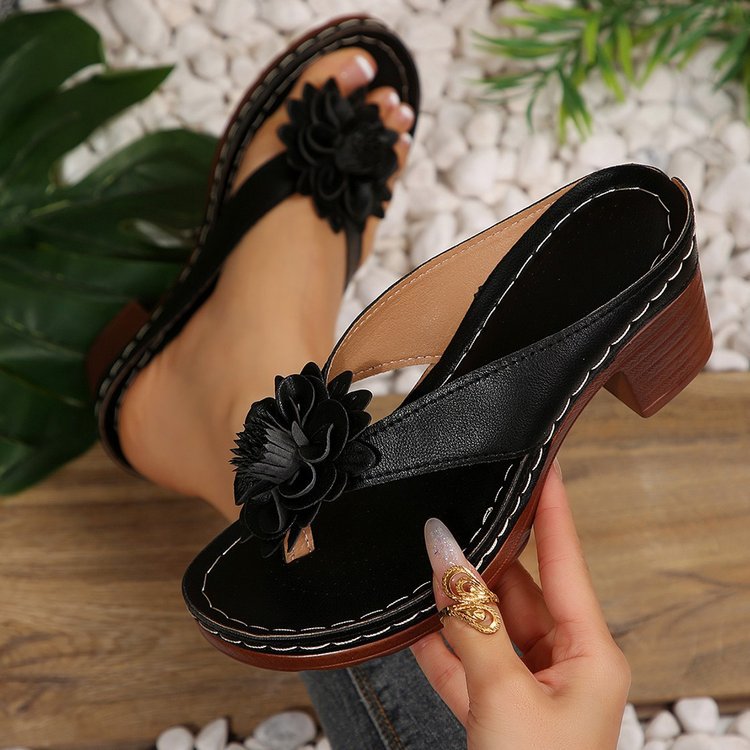 Damen Bequeme und modische Sandalen mit floralem Design EB