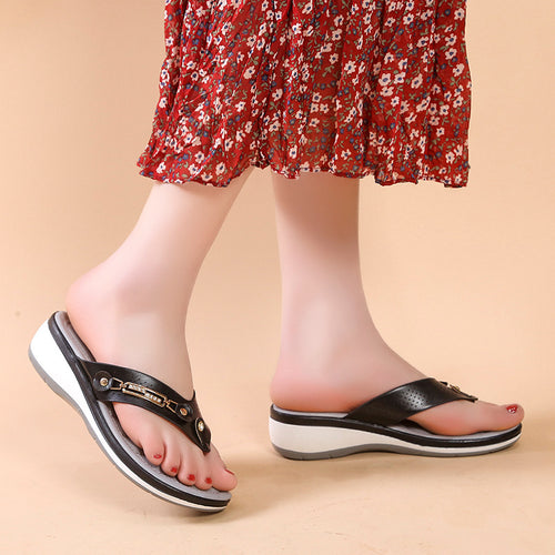 Damen Wedge-Sandaletten mit präziser Fußbetttechnologie und stilvollem Riemendesign EB
