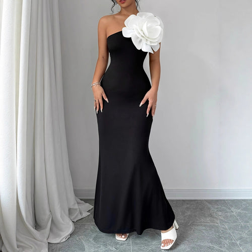 Damen figurbetontes Maxikleid mit asymmetrischem Design und dekorativer Blütenapplikation EB