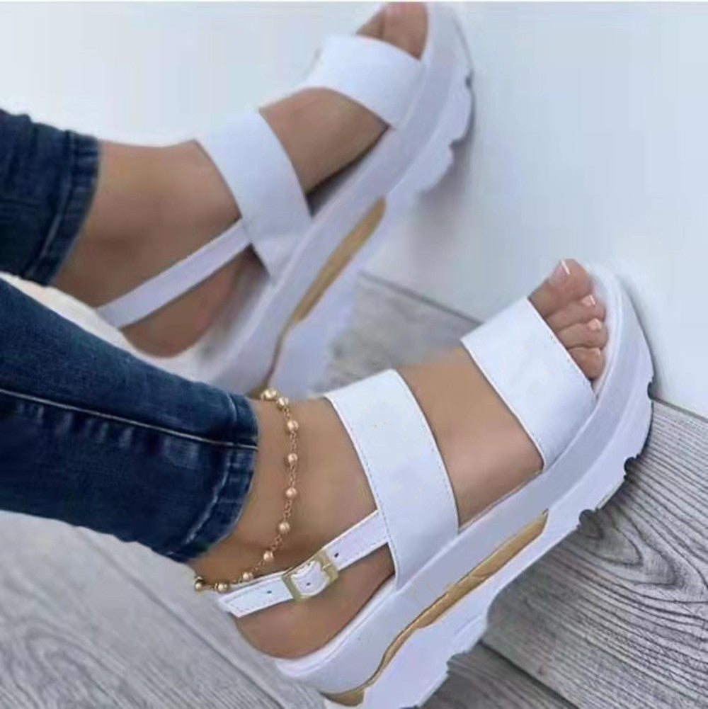 Damen Komfortable Plateau-Sandalen mit breiten Riemen und innovativer Sohle EB