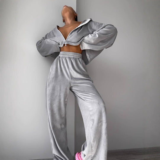 Damen Cropped Samt-Zip-Hoodie mit ausgestellten Ärmeln und fließender High-Waist Loungehose EB