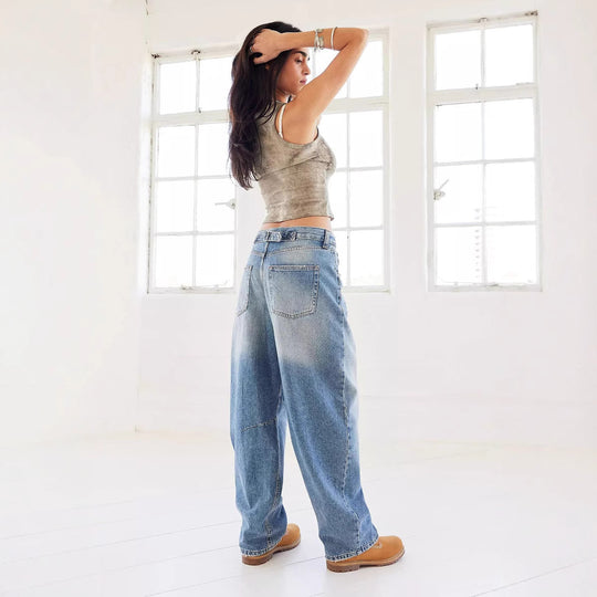 Damen Weit geschnittene Denim-Jeans mit modischem Design und einzigartigen Waschungen EB