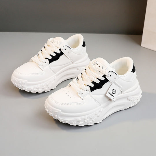 Damen Sneaker mit sportivem Design und rutschfester Sohle EB