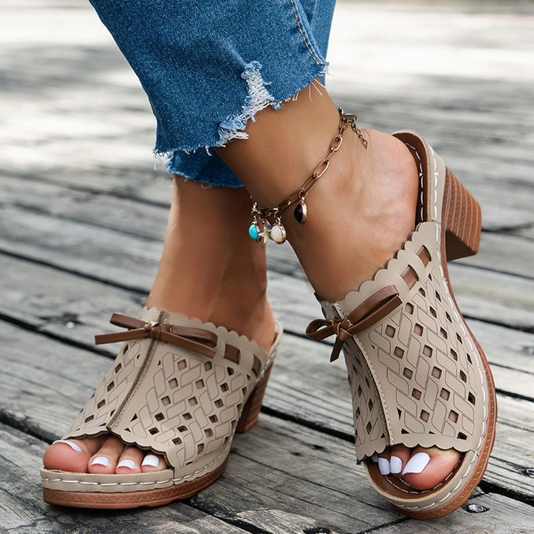 Damen Elegante Sonnenüberraschungs-Sandalen mit modischem Schnitt EB