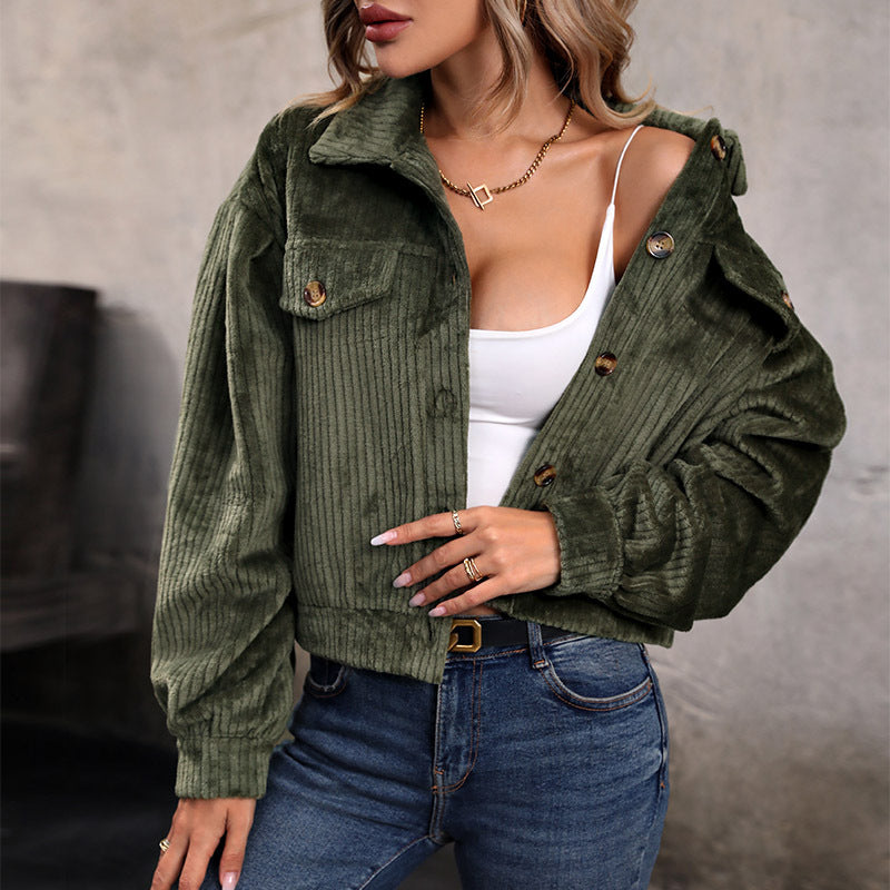 Damen Cordjacke im lässigen Schnitt mit zwei Brusttaschen und modischer Knopfleiste EB
