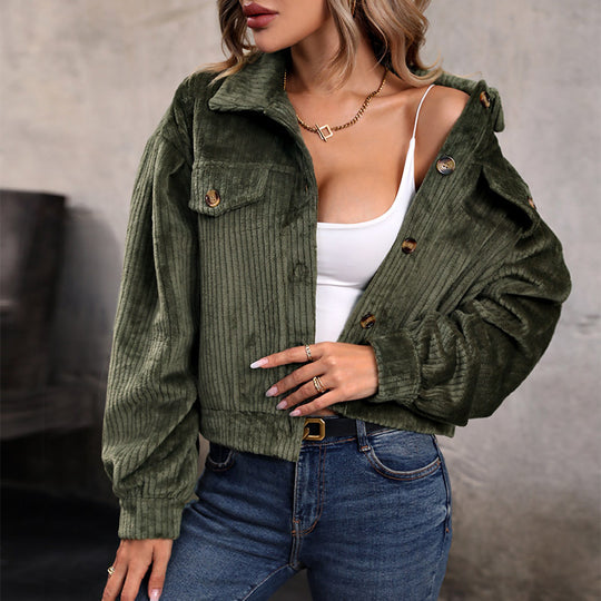 Damen Cordjacke im lässigen Schnitt mit zwei Brusttaschen und modischer Knopfleiste EB