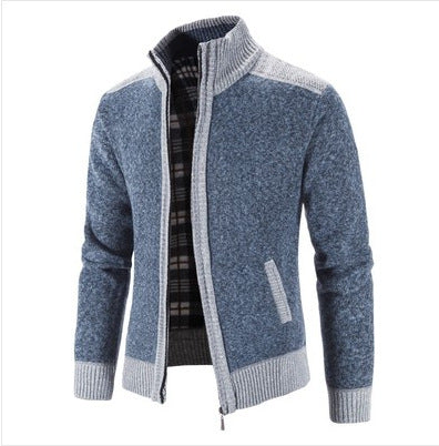 Herren Strickjacke mit hohem Kragen und kariertem Innenfutter EB