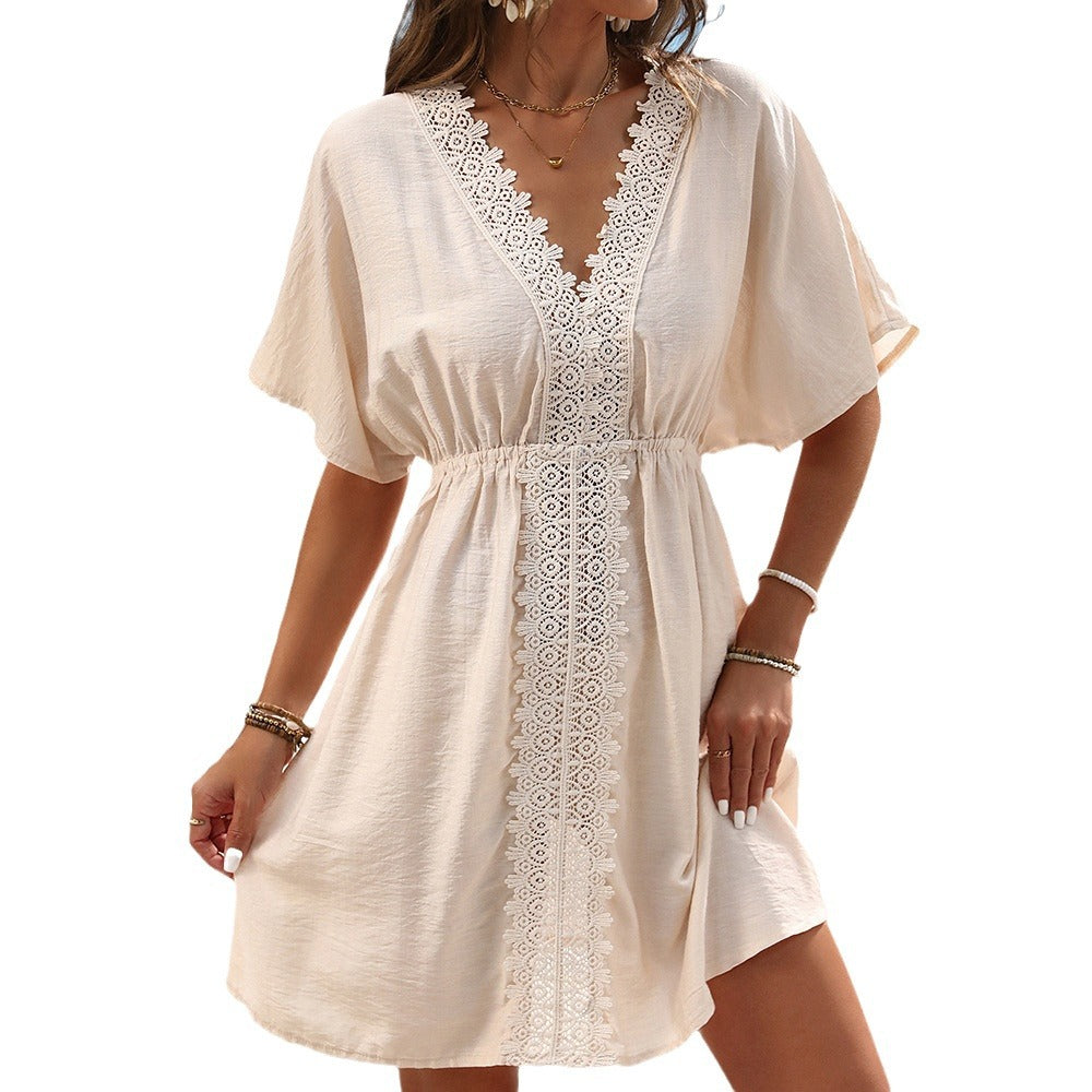 Damen Strandkleid mit elegantem V-Ausschnitt und zarten Spitzenverzierungen EB