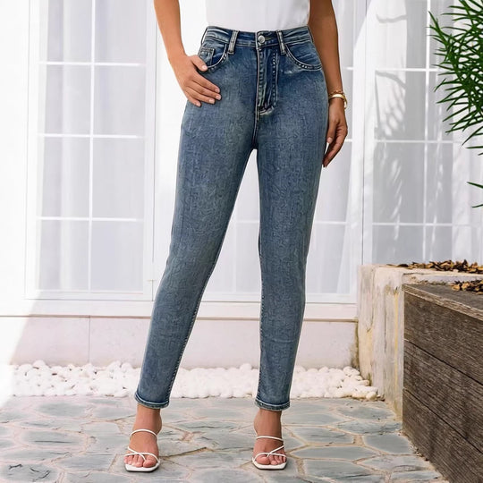 Damen Slim-Fit Jeans mit modernem Used-Effekt und hoher Taille EB