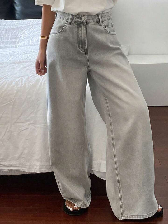 Damen Weite High-Waist Jeans im angesagten Relaxed-Fit-Stil mit filigranen Waschungen EB