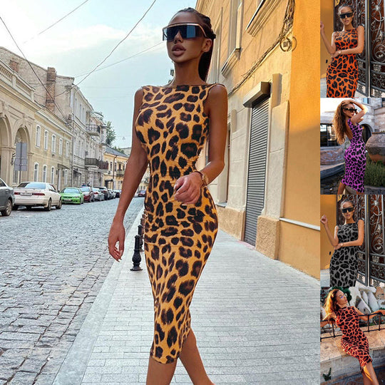 Damen Figurbetontes Kleid mit Modischem Leopardenmuster und Schulterfreier Optik EB