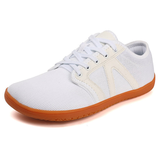 Unisex nan minimalistischer City-Sneaker mit feinmaschigem Textiloberteil, gepolstertem Einstieg und flexibler Gummilaufsohle EB