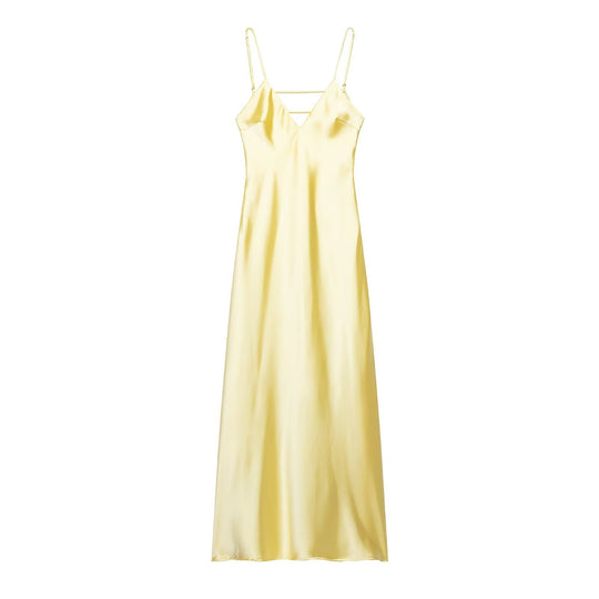 Damen Sommerliches Spaghettiträgerkleid mit schmeichelndem Schnitt und fließendem Stoff EB