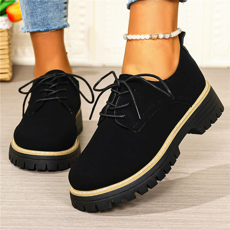Damen Schnürschuhe mit robustem Profil und modernem Look EB