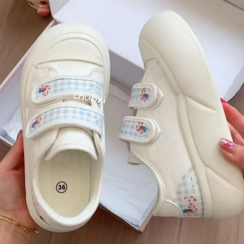 Damen Sneaker mit praktischem Klettverschluss und floralem Design EB