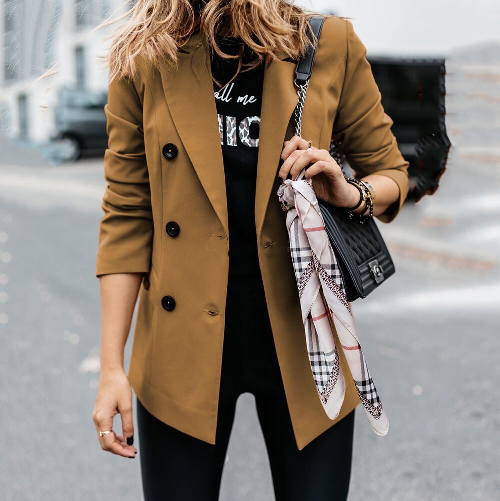Damen eleganter taillierter Blazer mit doppelter Knopfleiste EB