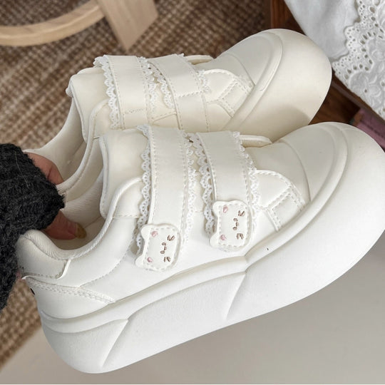 Damen Sneaker mit verstellbaren Klettverschlussriemen und komfortabler Sohle EB