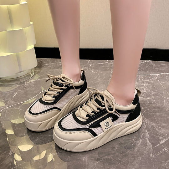 Damen Sportliche Sneakers mit innovativem Mesh-Design und dämpfender Sohle EB