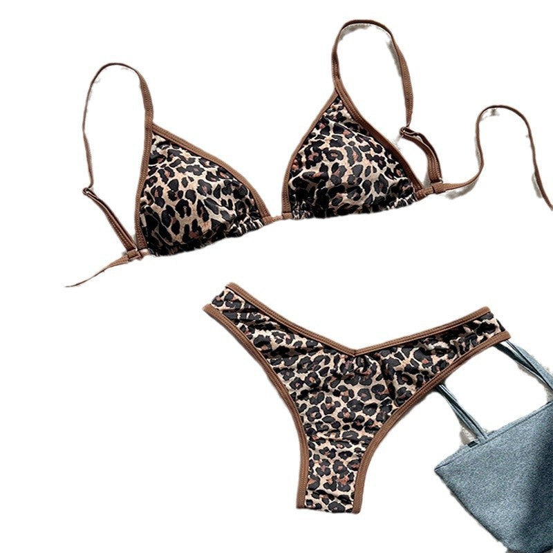Damen Triangel-Bikini mit chicem Tiermuster und verstellbaren Trägern EB