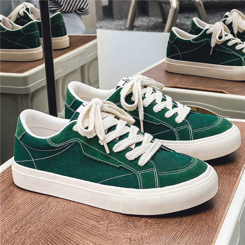 Unisex Low-Top Canvas-Sneaker mit verstärkten Nähten, gepolstertem Komfortkragen und vulkanisierter Gummisohle EB
