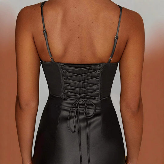 Damen Elegantes Abendkleid mit tailliertem Oberteil und schmalen Trägern EB
