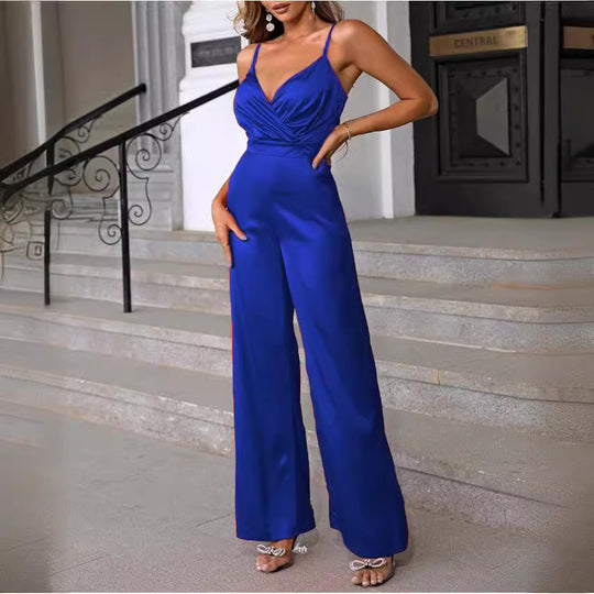 Damen eleganter Jumpsuit mit schmalen Trägern und einem fließenden Schnitt EB