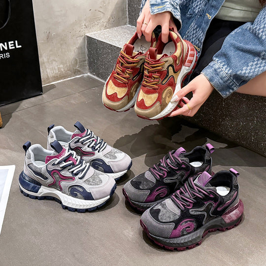Damen sportliche Sneakers mit modernem Design und robustem Sohlenprofil EB
