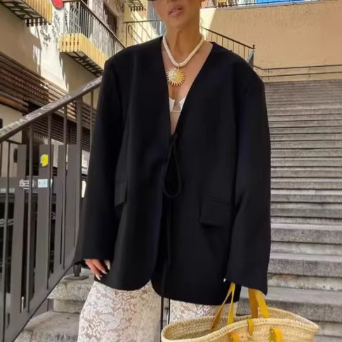 Damen nan kastenförmiger Blazer mit tiefem V-Ausschnitt, Bindebandverschluss und Pattentaschen EB