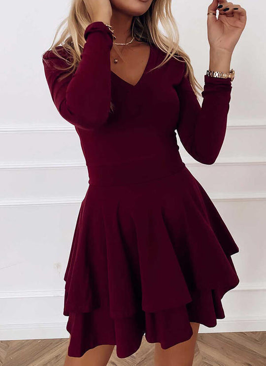 Damen Minikleid mit voluminösen Rüschensaum und V-Ausschnitt EB