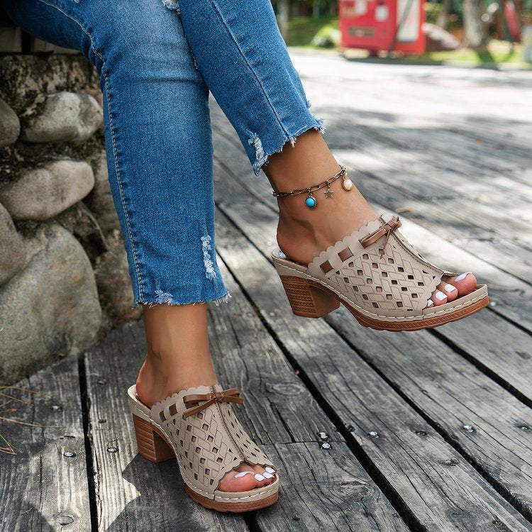 Damen Elegante Sonnenüberraschungs-Sandalen mit modischem Schnitt EB