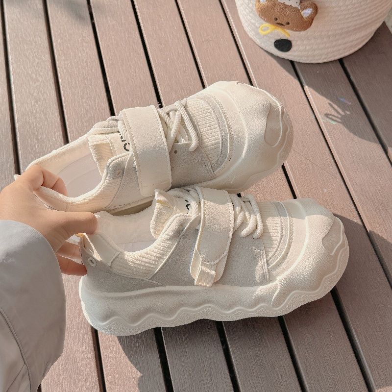 Damen Sneaker mit praktischen Klettverschlüssen und dämpfender Sohle EB