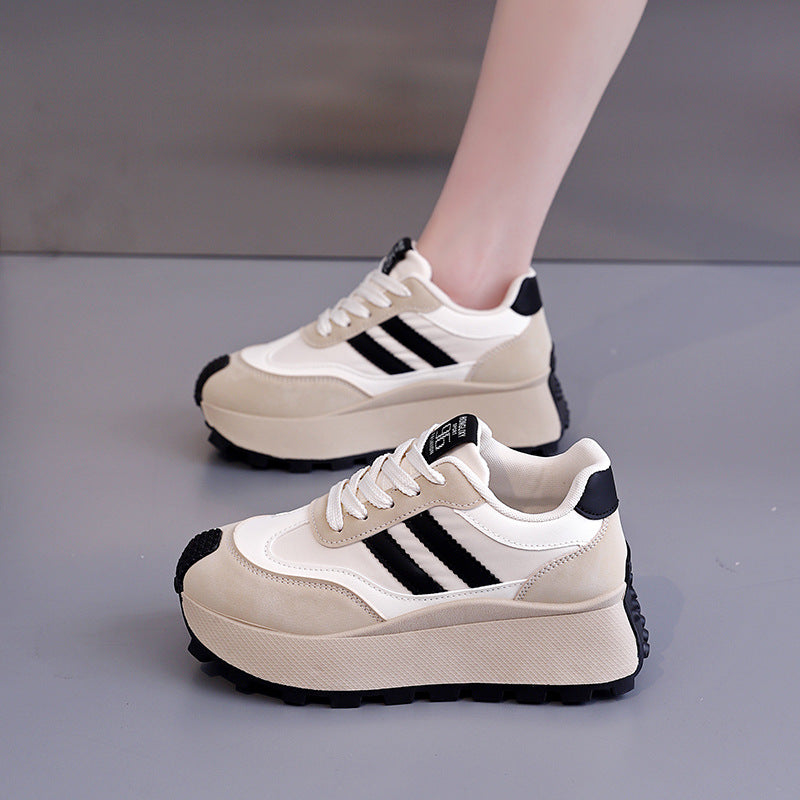Damen Plateausneaker mit moderner Designästhetik und hohem Tragekomfort EB