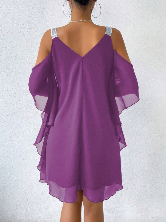 Damen schulterfreies Flatterkleid mit glitzernden Trägern EB