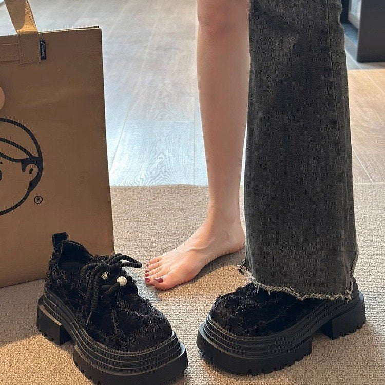 Damen Chunky Plattform-Sneaker mit strukturiertem Obermaterial und modischer Schnürung EB