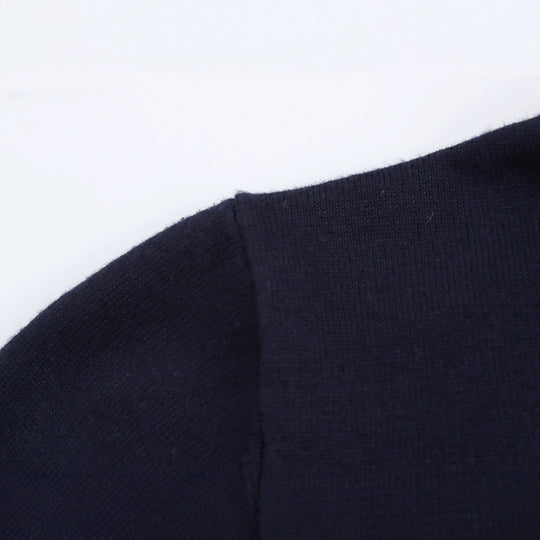 Damen Rollkragenpullover mit eleganten Knopfdetails EB