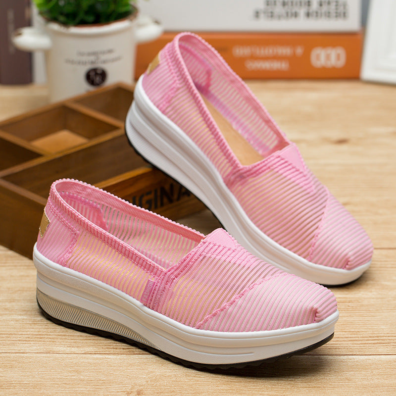 Damen Komfortable Slip-On Sneakers mit atmungsaktiver Oberflächenstruktur EB