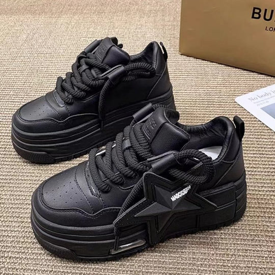 Damen Modische Sneakers mit auffälligem Sternen-Design und bequemer Sohle EB