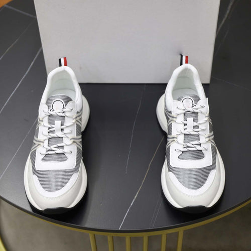 Damen Sportliche Sneakers mit atmungsaktiver Mesh-Oberfläche und rutschfester Außensohle EB