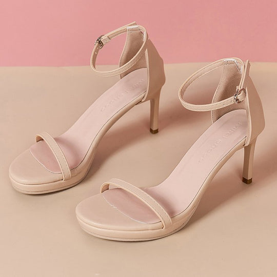 Damen elegante Sandaletten mit schmalen Riemen und zierlichem Absatz EB