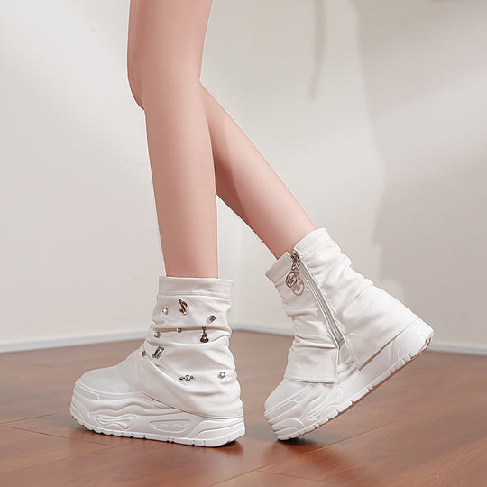 Damen nan Plateau-Stiefelette mit gerafftem Schaft und Musiknoten‑Zierapplikationen EB