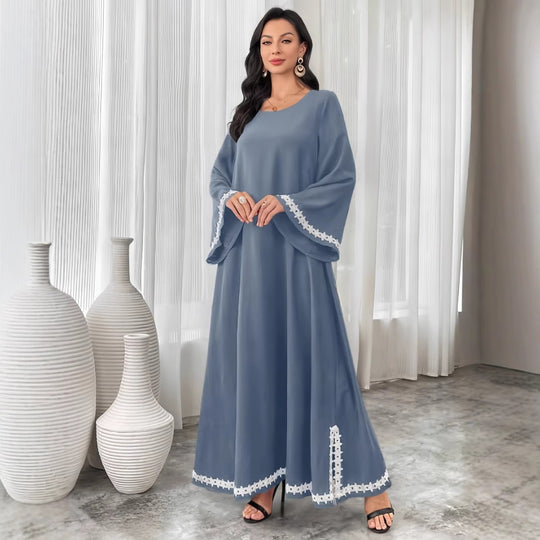 Damen Elegantes Maxikleid mit ausgestellten Ärmeln und feinen Spitzenakzenten EB