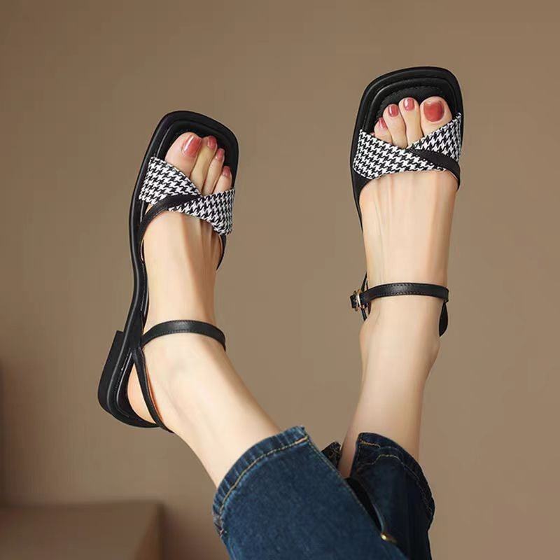 Damen modische Riemchen-Sandalen mit stilvollem Karomuster und komfortablem Blockabsatz EB