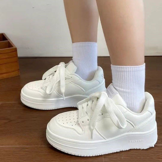 Damen Sportliche Sneakers mit hoher Sohle und gepolsterter Innensohle EB